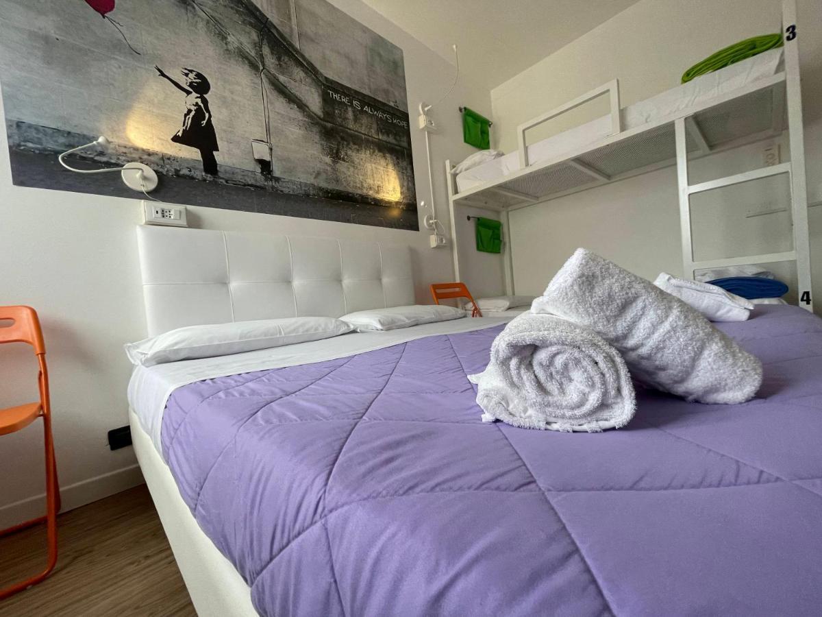 Lake Garda Hostel Salò Екстериор снимка