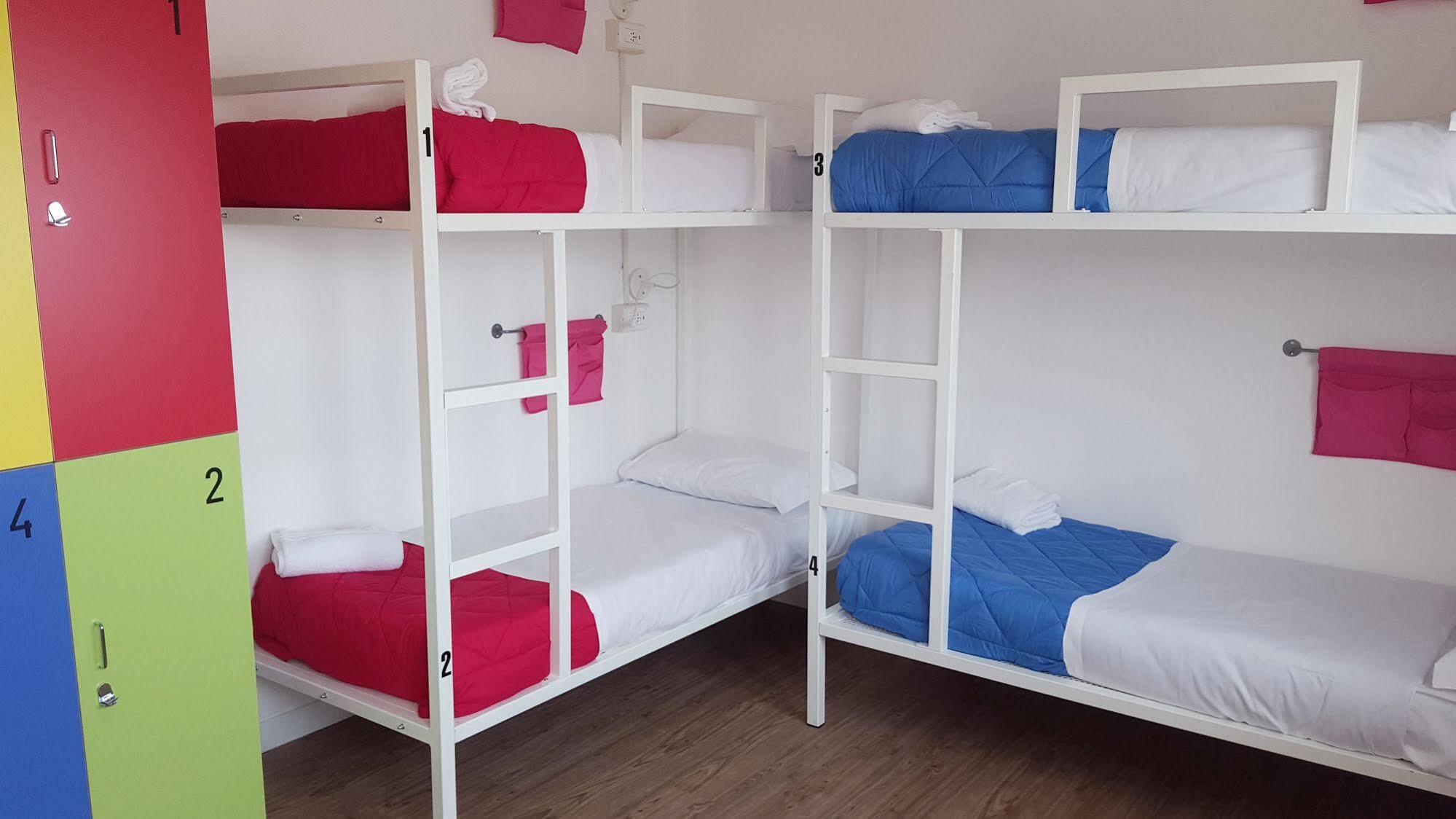 Lake Garda Hostel Salò Екстериор снимка